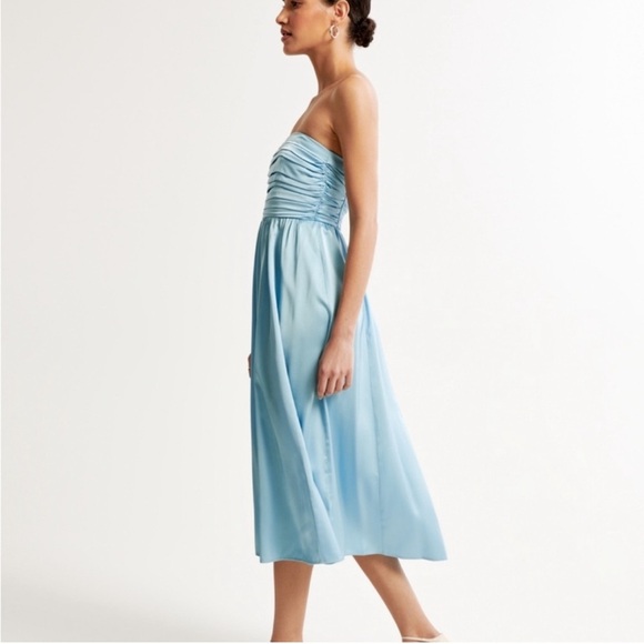 Abercombie & Fitch Adjustable Strap Satin Dress - Picture 6 of 7